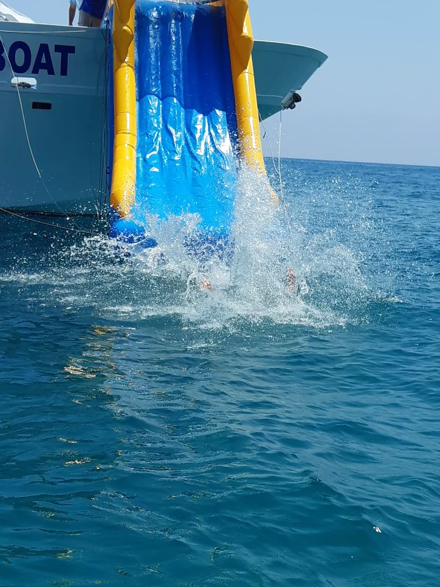 Super-Jumbo-Slide-13-Paphos-St.-Raphael-Real-Glass-Bottom-Boat